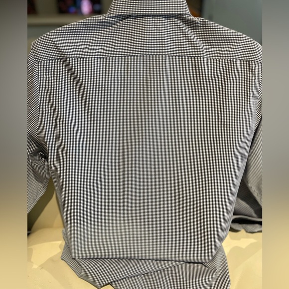 The Tie Bar Men’s Dress Shirt - Picture 2 of 7